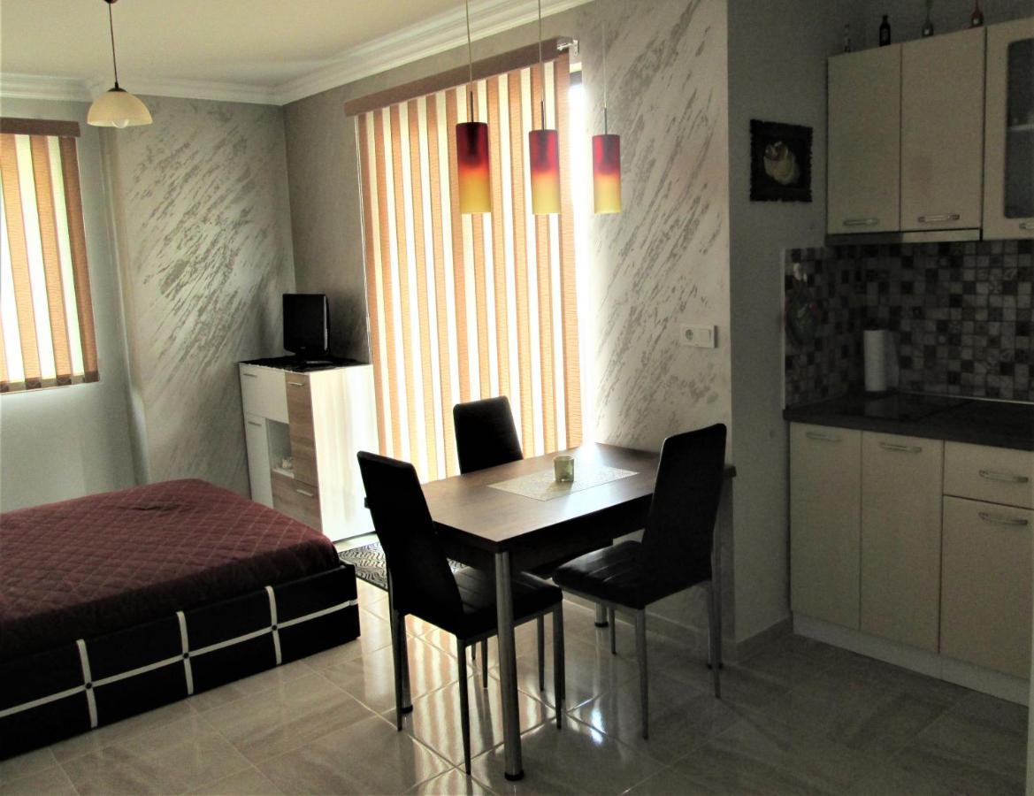 Studio Emi Pomorie Bagian luar foto